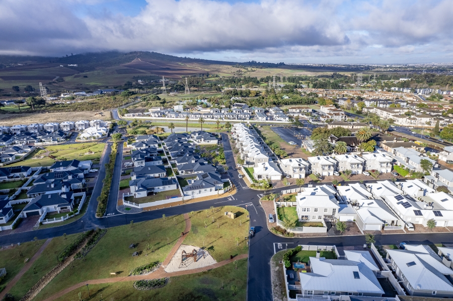 3 Bedroom Property for Sale in Protea Heights Western Cape